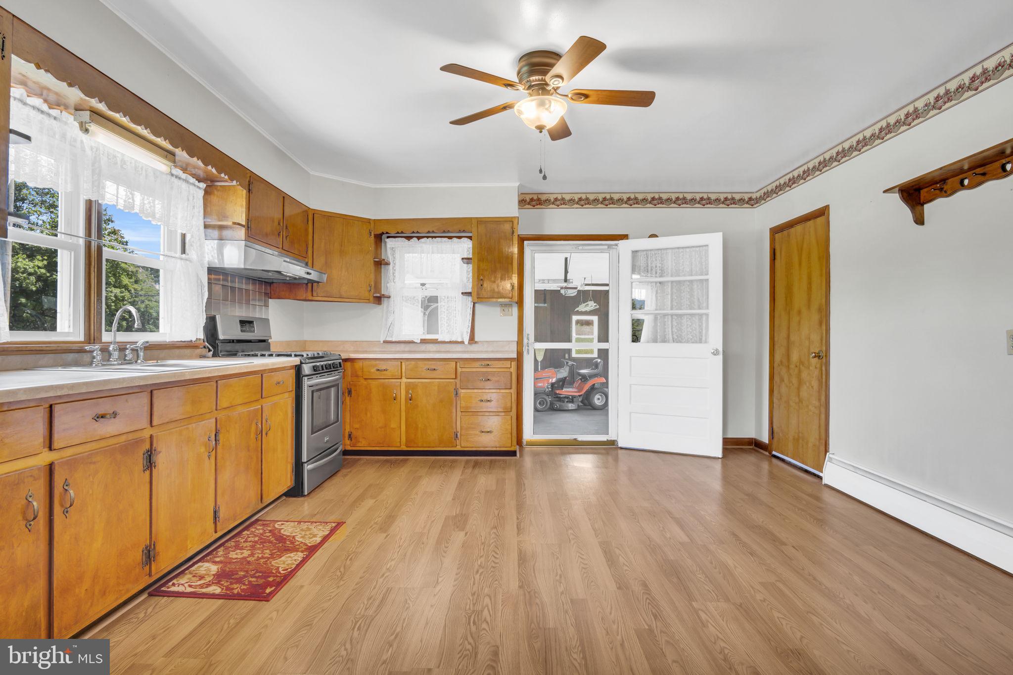 940 Longs Gap Road Carlisle, PA 17013 - Photo 7 of 24 Gallery Image 7