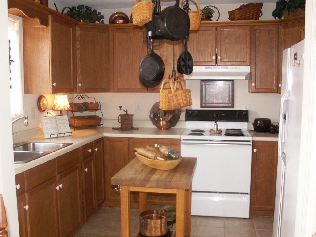 390 Stage Road Buchanan, VA 24066 - Photo 15 of 17 Apt Kitchen