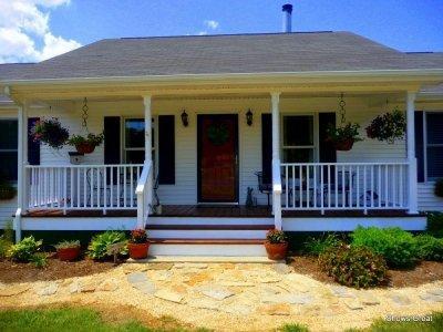 390 Stage Road Buchanan, VA 24066 - Photo 17 of 17 Front Porch