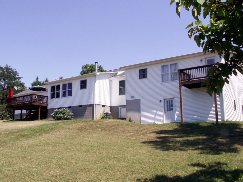 390 Stage Road Buchanan, VA 24066 - Photo 3 of 17 Rear View