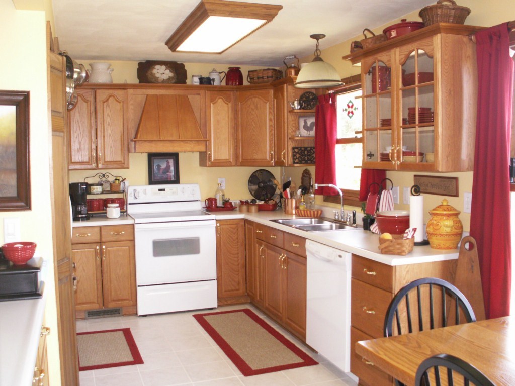 390 Stage Road Buchanan, VA 24066 - Photo 10 of 17 Kitchen1
