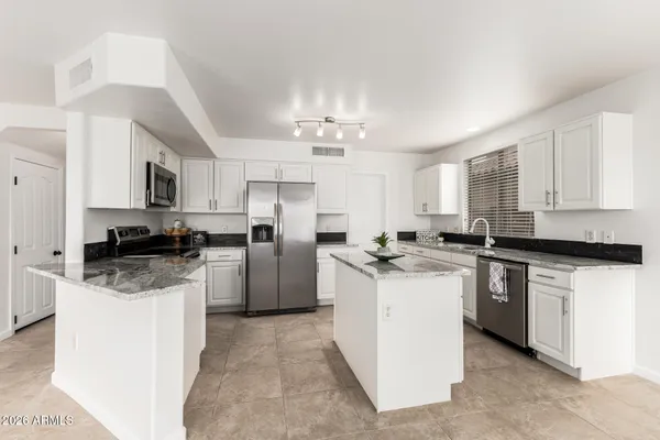 $550,000 | 1411 South Western Skies Drive, Gilbert, AZ 85296