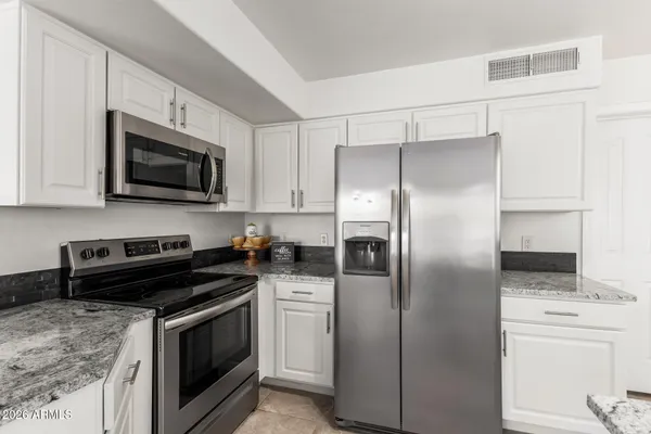 $550,000 | 1411 South Western Skies Drive, Gilbert, AZ 85296