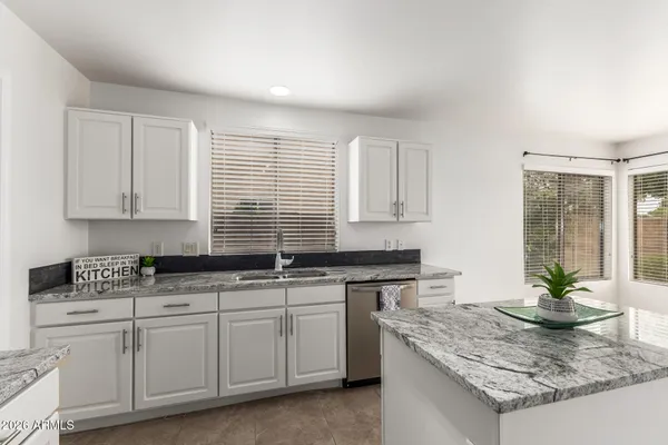 $550,000 | 1411 South Western Skies Drive, Gilbert, AZ 85296