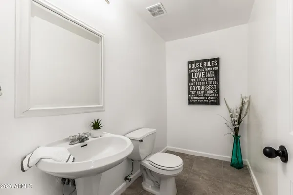 $550,000 | 1411 South Western Skies Drive, Gilbert, AZ 85296