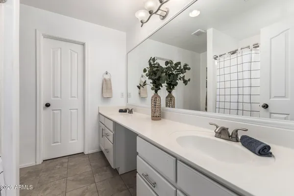 $550,000 | 1411 South Western Skies Drive, Gilbert, AZ 85296