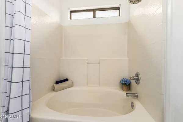 $550,000 | 1411 South Western Skies Drive, Gilbert, AZ 85296