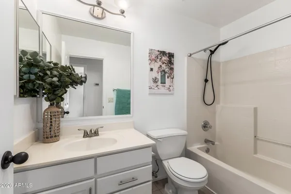 $550,000 | 1411 South Western Skies Drive, Gilbert, AZ 85296