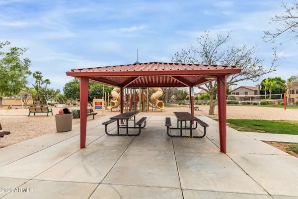 $550,000 | 1411 South Western Skies Drive, Gilbert, AZ 85296