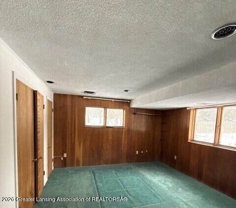 3215 South Cambridge Road Lansing, MI 48911 - Photo 32 of 49 20260122_181408406_iOS