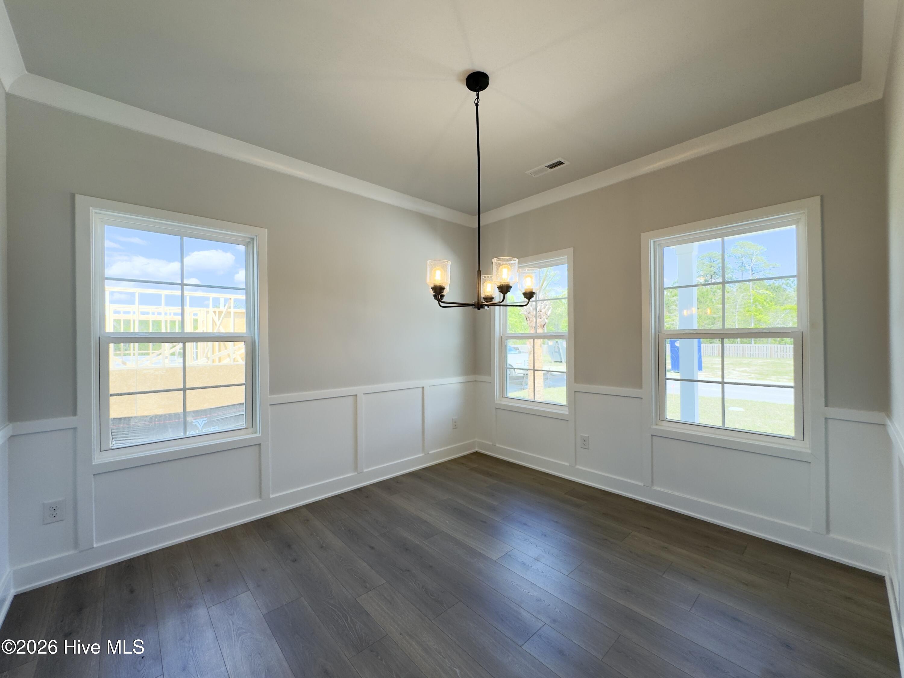 495 Timbercrest Circle Bolivia, NC 28422 - Photo 5 of 27 Home of similar model. Current home is under construction.