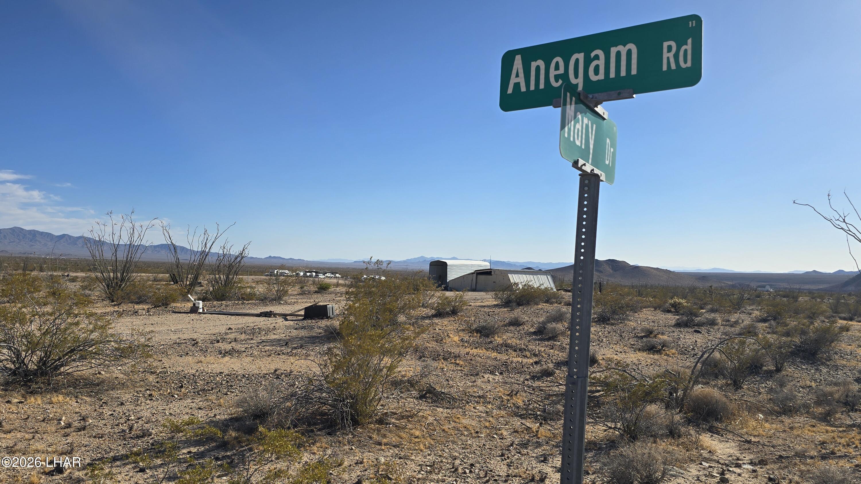 14279 Anegam Road Yucca, AZ 86438 - Photo 37 of 38