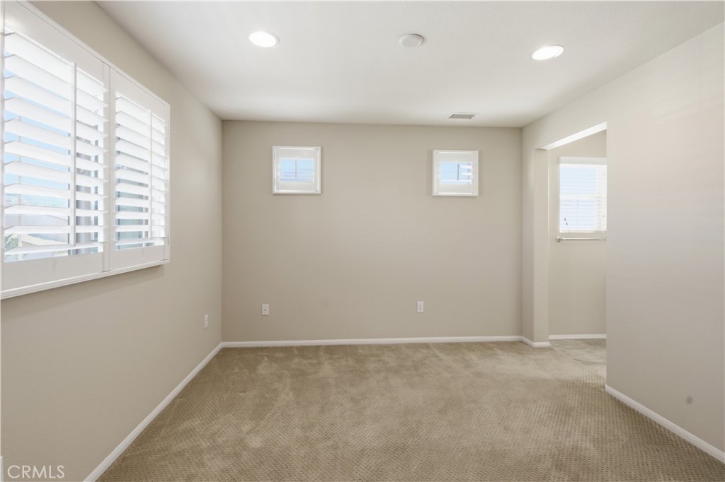 20278 Pienza Lane Porter Ranch, CA 91326 - Photo 20 of 28 2nd Primary Suites