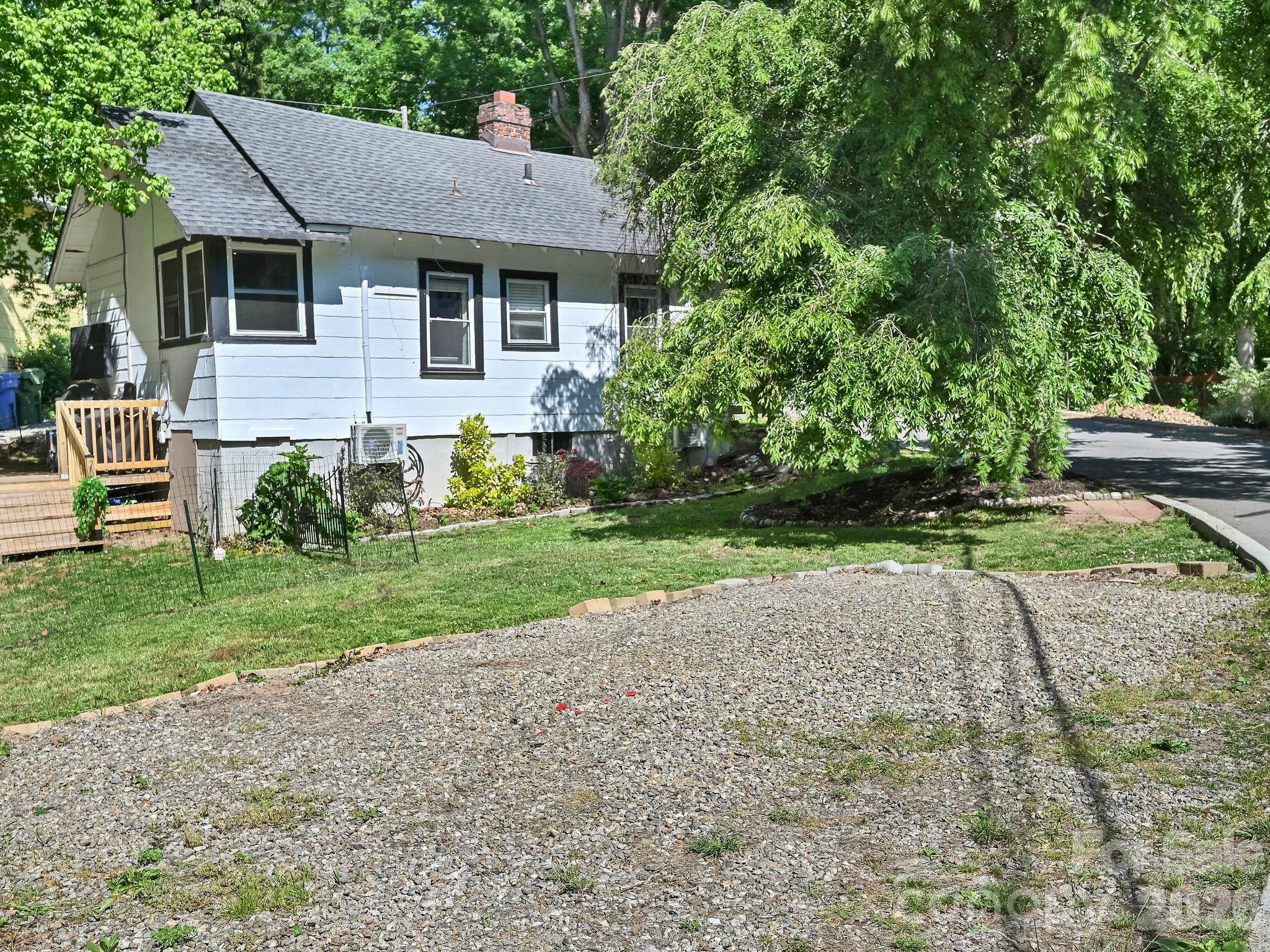 24 Chatham Road Asheville, NC 28804 - Photo 28 of 34