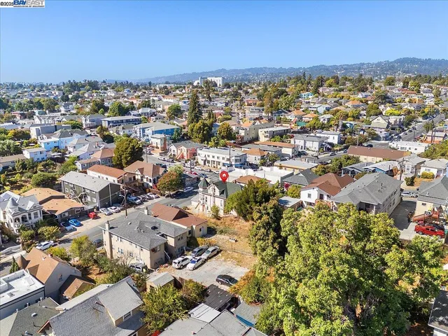 $499,999 | 2230 23rd Avenue, Oakland, CA 94606