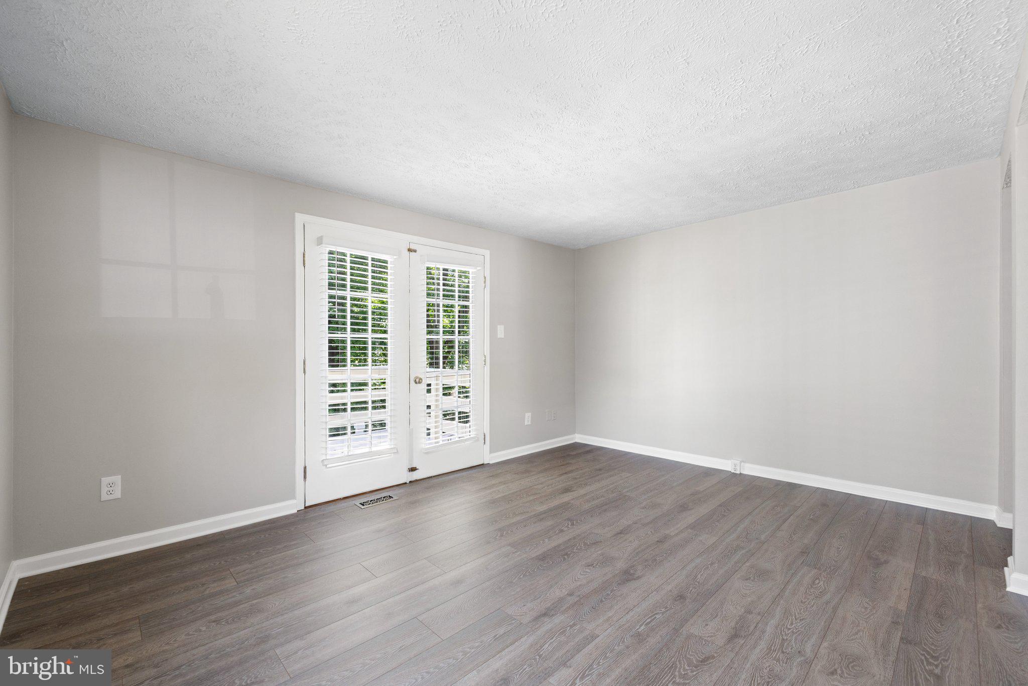 1665 Fieldthorn Drive Reston, VA 20194 - Photo 11 of 38