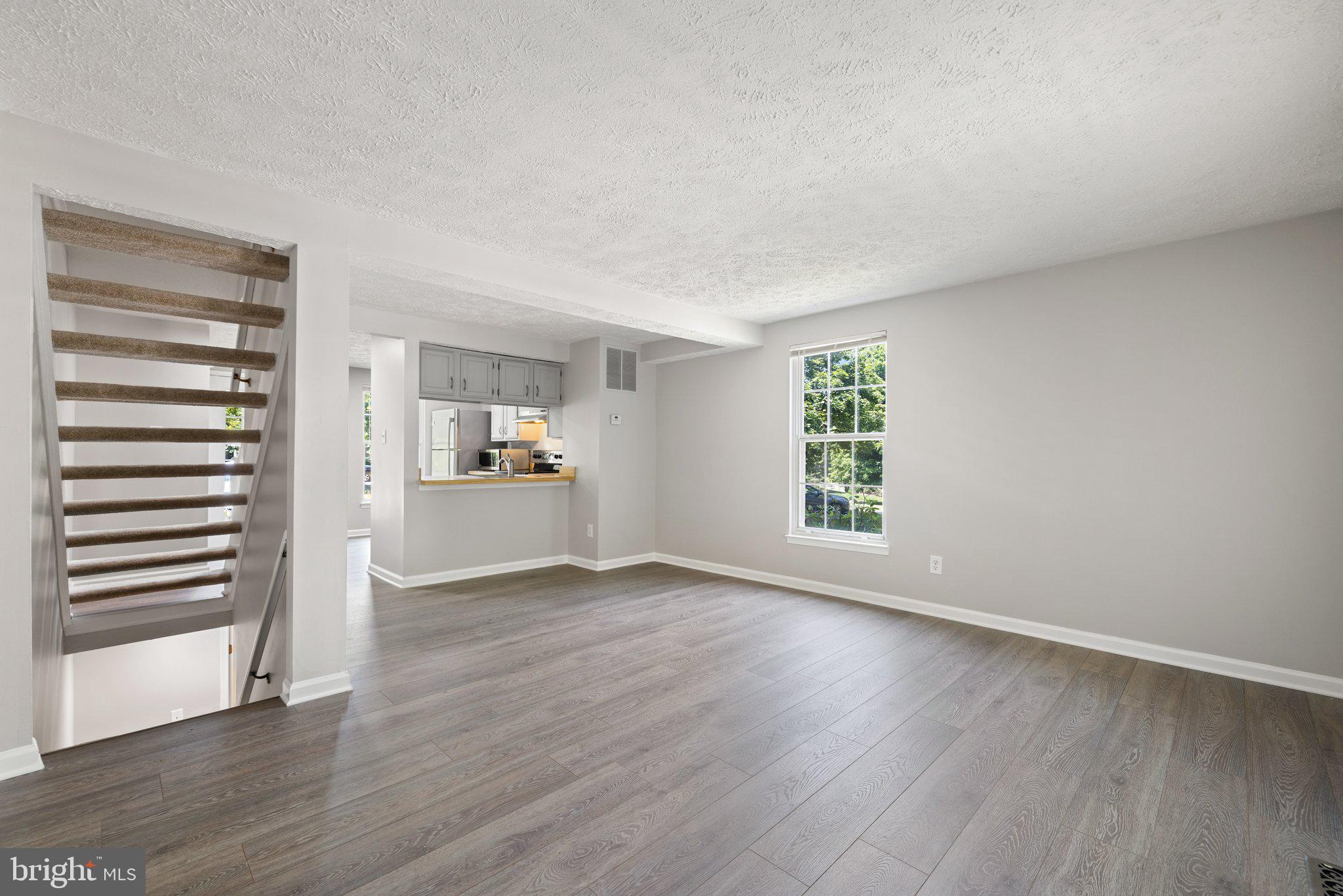 1665 Fieldthorn Drive Reston, VA 20194 - Photo 12 of 38