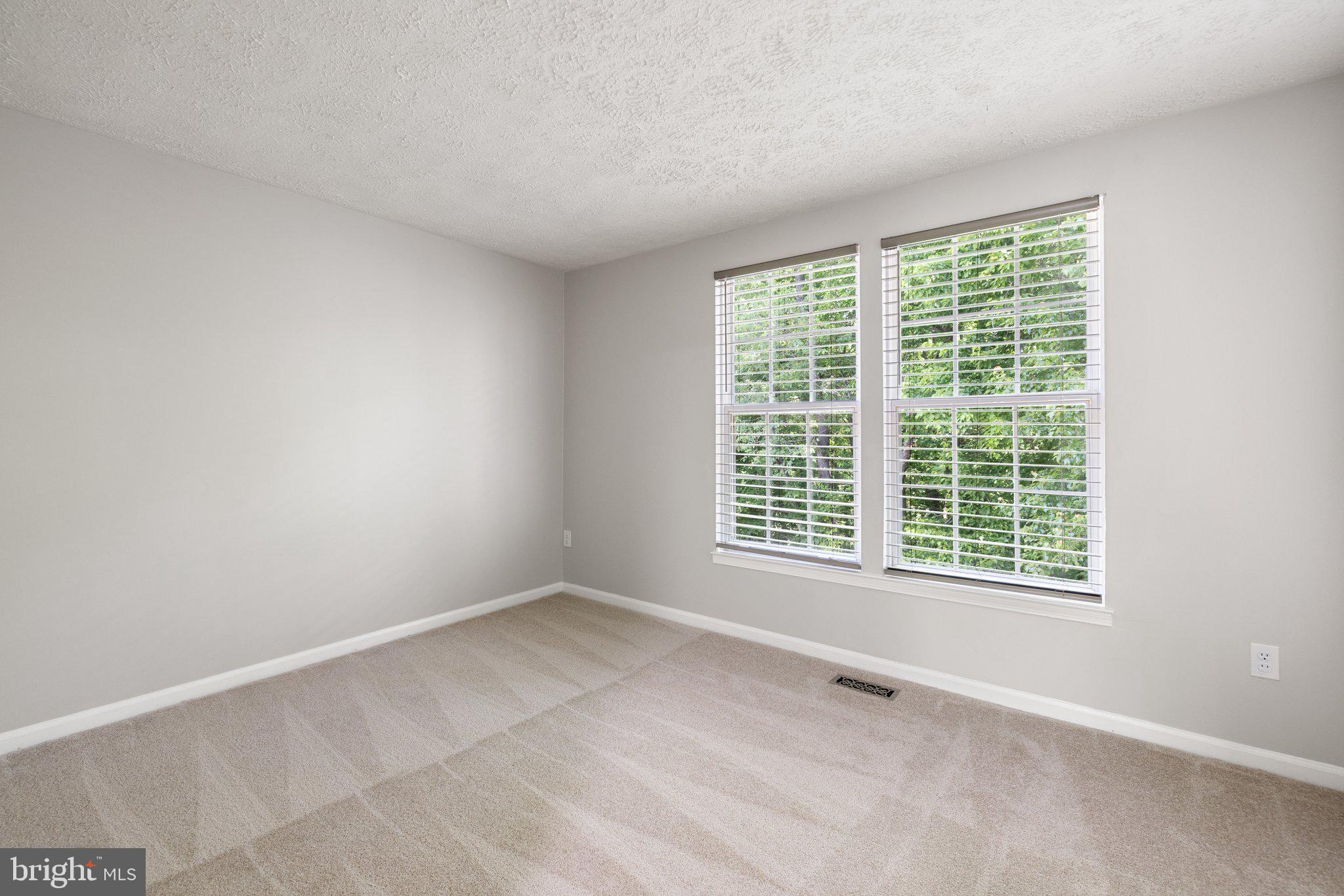 1665 Fieldthorn Drive Reston, VA 20194 - Photo 14 of 38