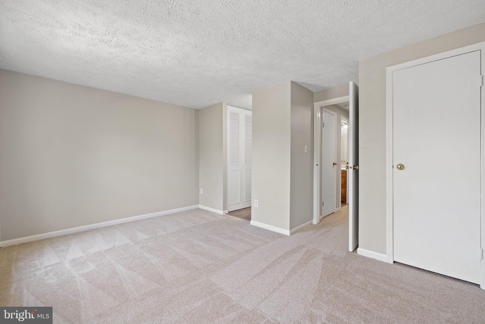 1665 Fieldthorn Drive Reston, VA 20194 - Photo 19 of 38