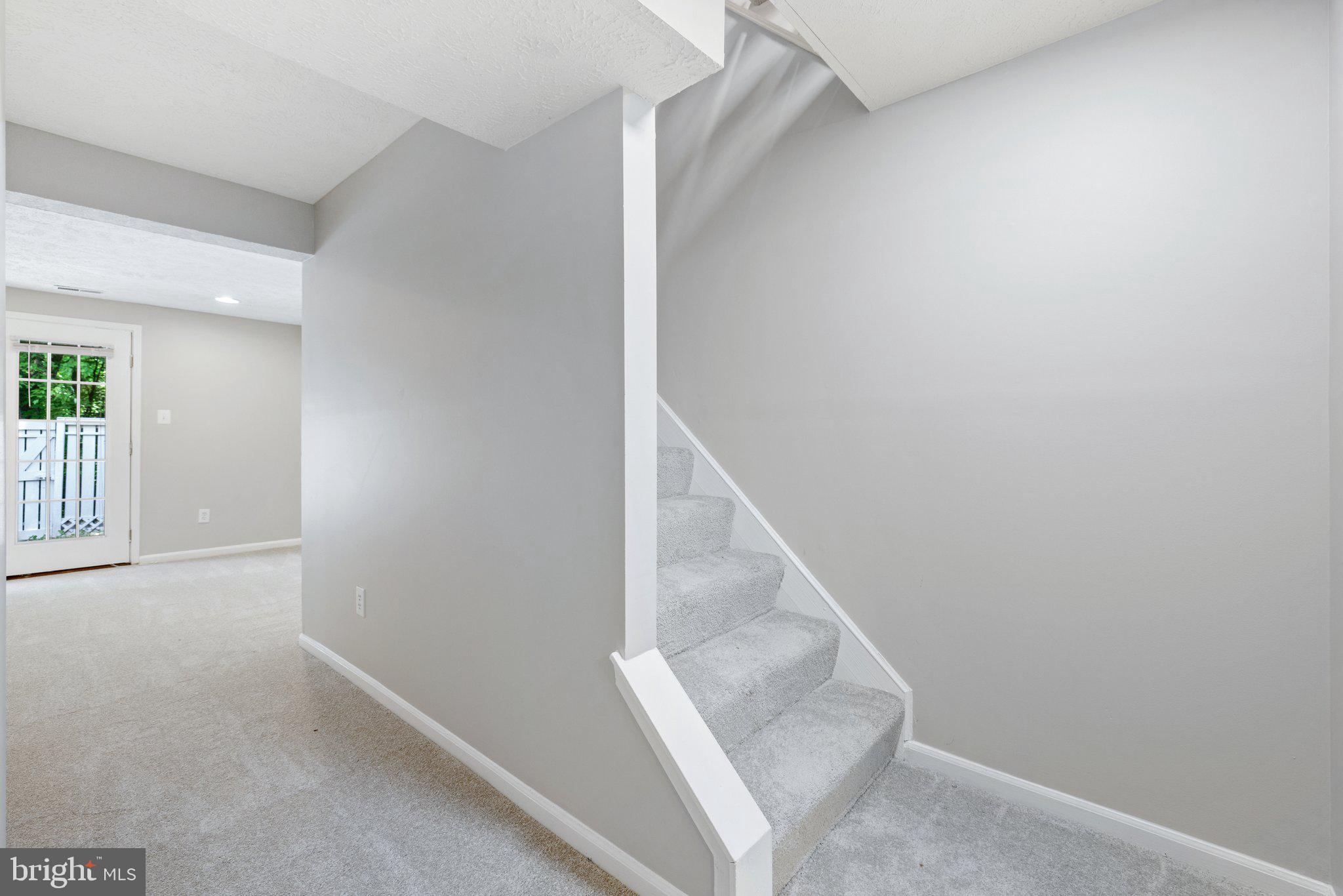 1665 Fieldthorn Drive Reston, VA 20194 - Photo 24 of 38