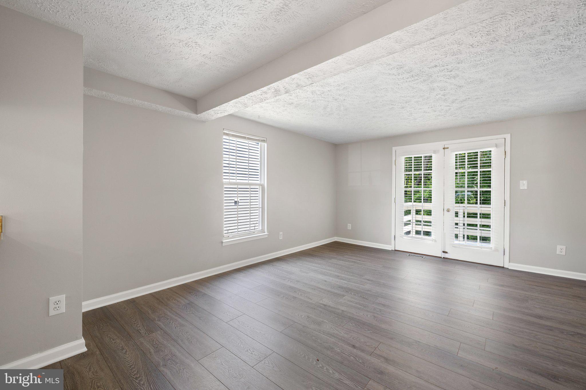 1665 Fieldthorn Drive Reston, VA 20194 - Photo 9 of 38