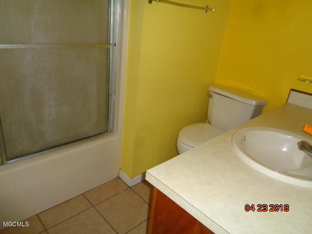 1103 Oil Well Road Wiggins, MS 39577 - Photo 8 of 12 Bathroom