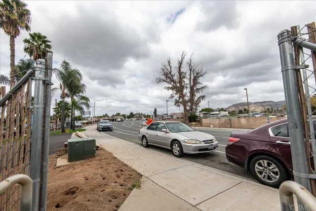 $675,000 | 9742 Los Coches Road, Lakeside, CA 92040