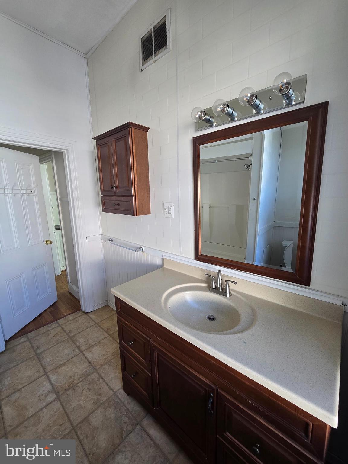 156 Cotton Street, Unit 2 Philadelphia, PA 19127 - Photo 10 of 24 Gallery Image 10