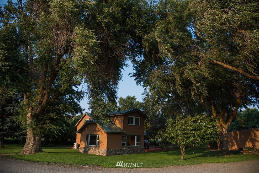 830 Wade Road Thorp, WA 98946 - Photo 21 of 25 Gallery Image 21