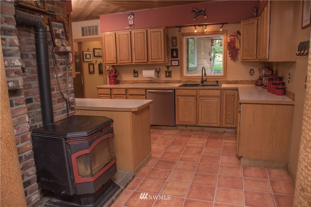830 Wade Road Thorp, WA 98946 - Photo 6 of 25 Gallery Image 6