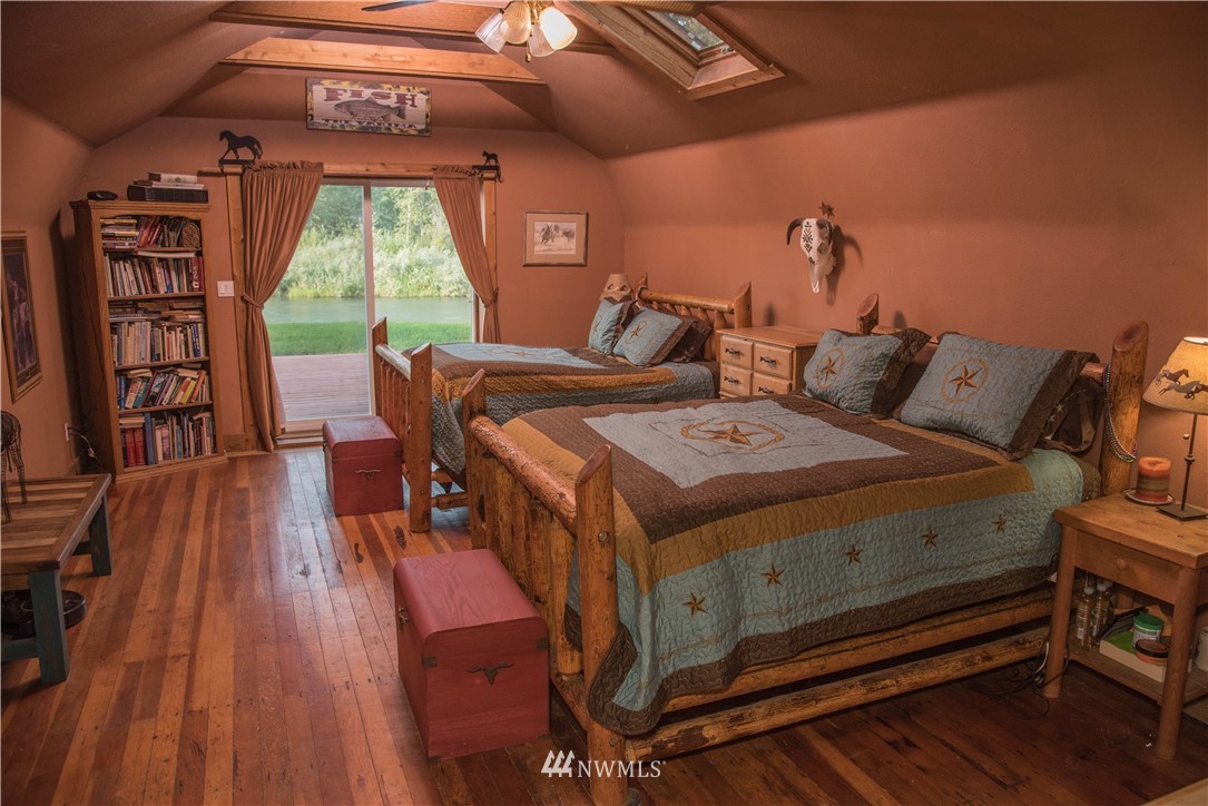 830 Wade Road Thorp, WA 98946 - Photo 8 of 25 Gallery Image 8