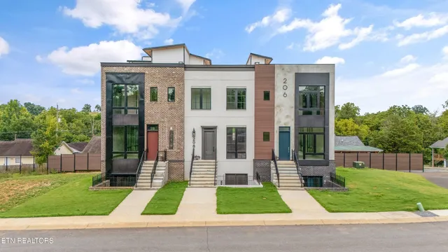 $694,000 | 210 Granite Drive, Sevierville, TN 37876