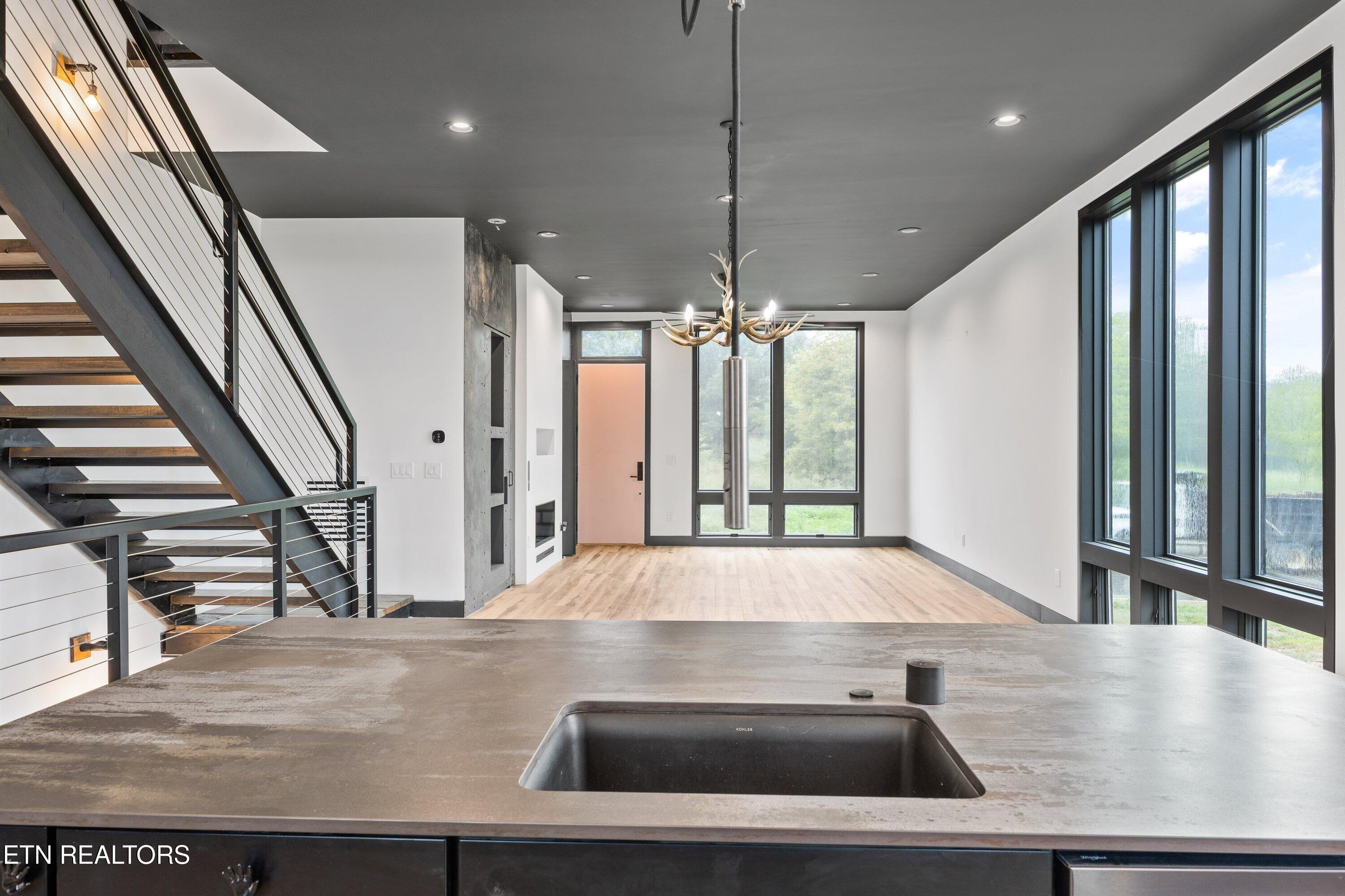 210 Granite Drive Sevierville, TN 37876 - Photo 11 of 37 210 Granite Dr -08