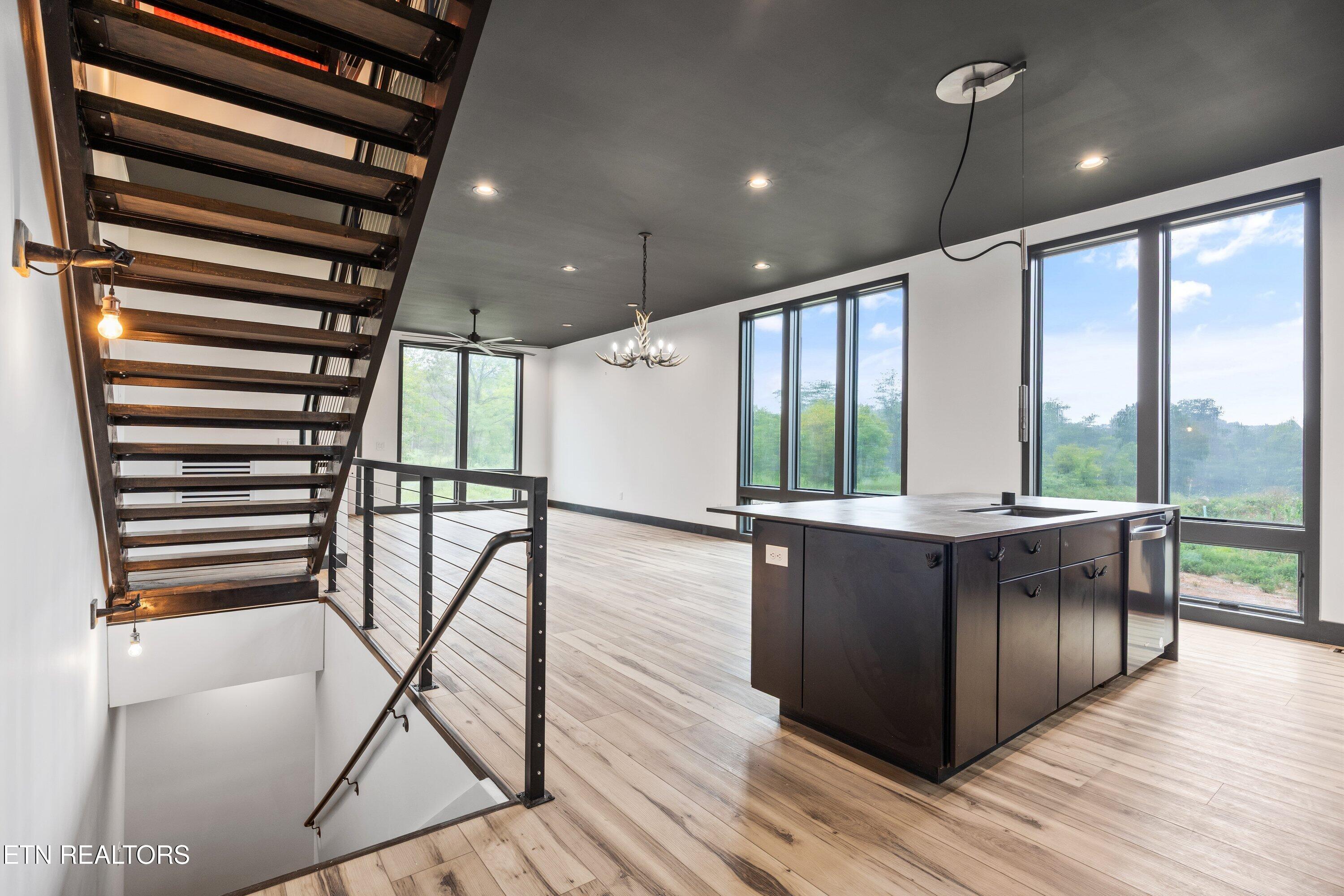 210 Granite Drive Sevierville, TN 37876 - Photo 12 of 37 210 Granite Dr -09