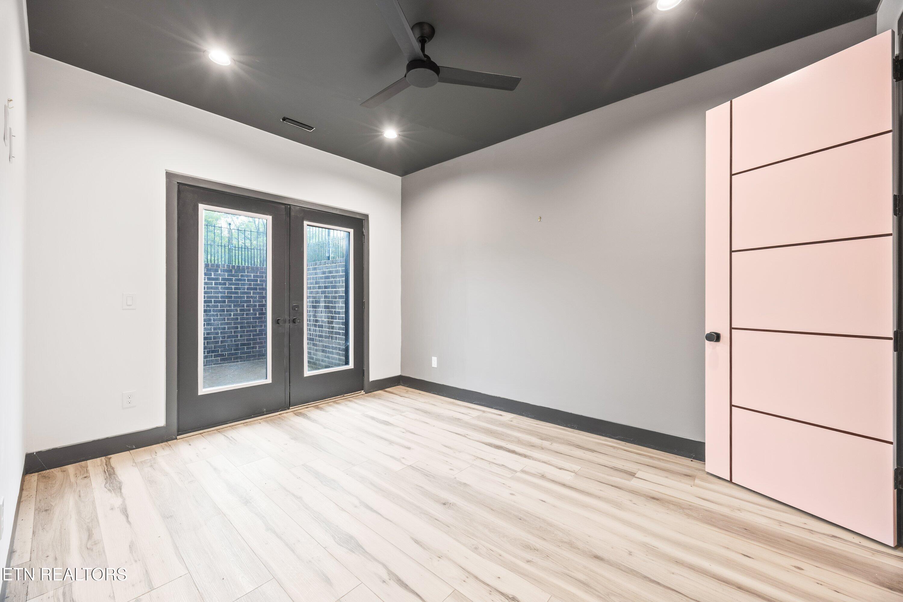 210 Granite Drive Sevierville, TN 37876 - Photo 16 of 37 210 Granite Dr -14