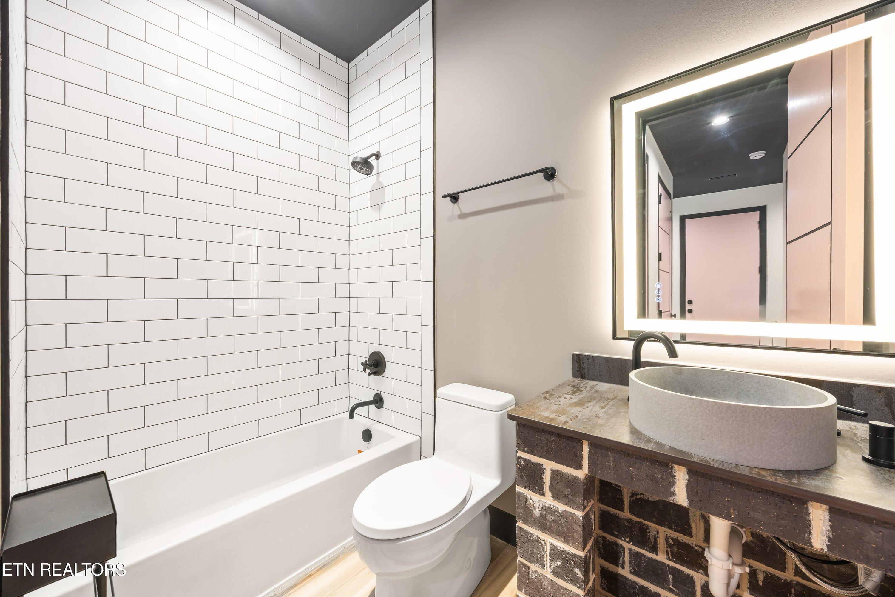 210 Granite Drive Sevierville, TN 37876 - Photo 17 of 37 210 Granite Dr -13