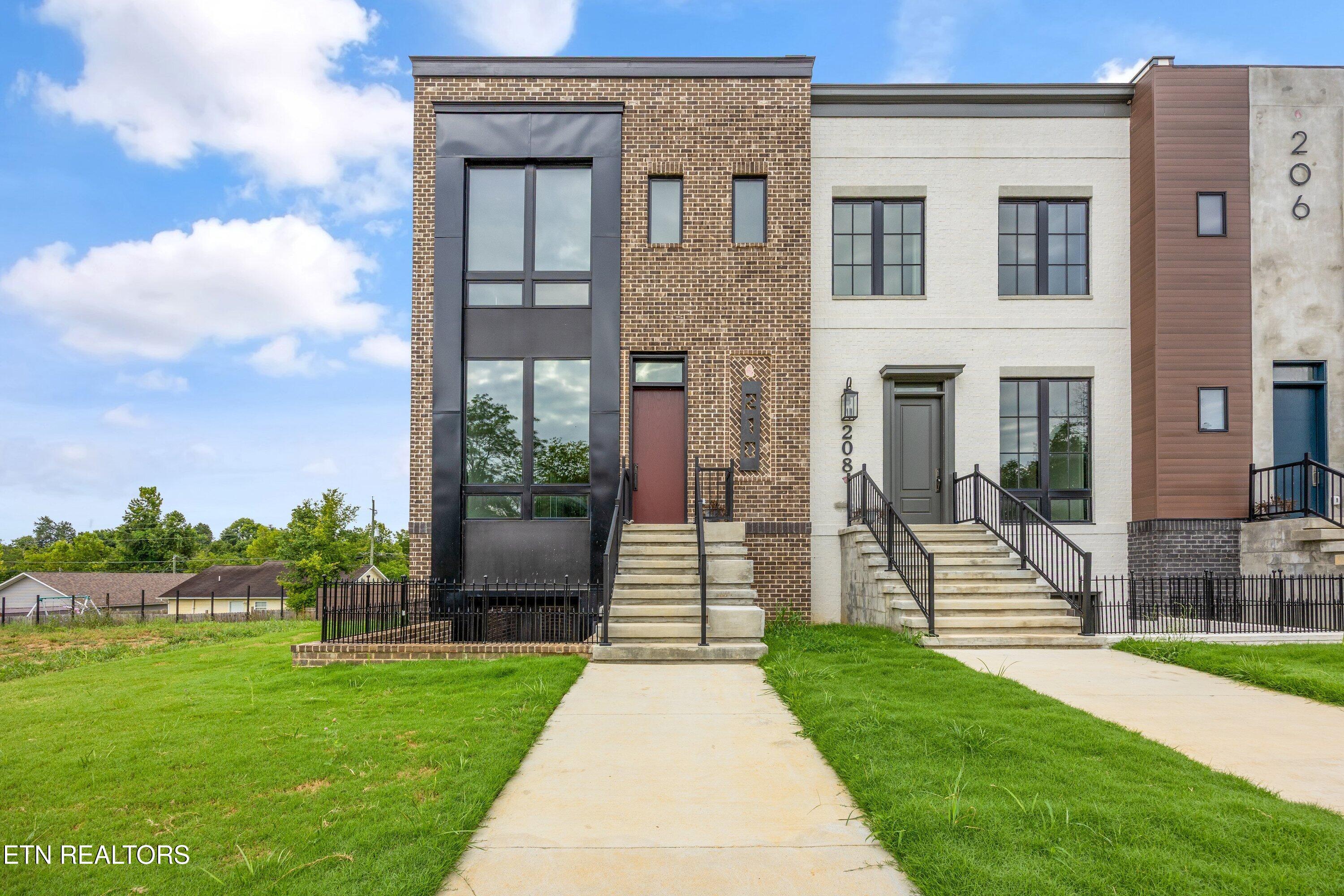 210 Granite Drive Sevierville, TN 37876 - Photo 2 of 37 210 Granite Dr04