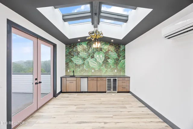 $694,000 | 210 Granite Drive, Sevierville, TN 37876