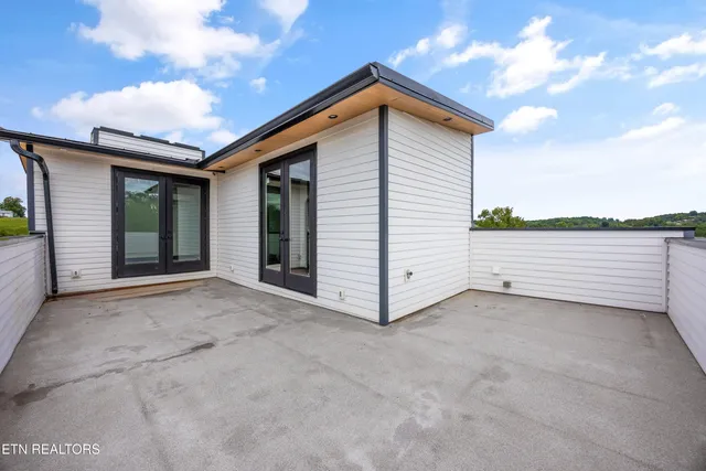 $694,000 | 210 Granite Drive, Sevierville, TN 37876