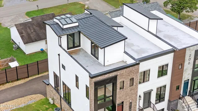 $694,000 | 210 Granite Drive, Sevierville, TN 37876