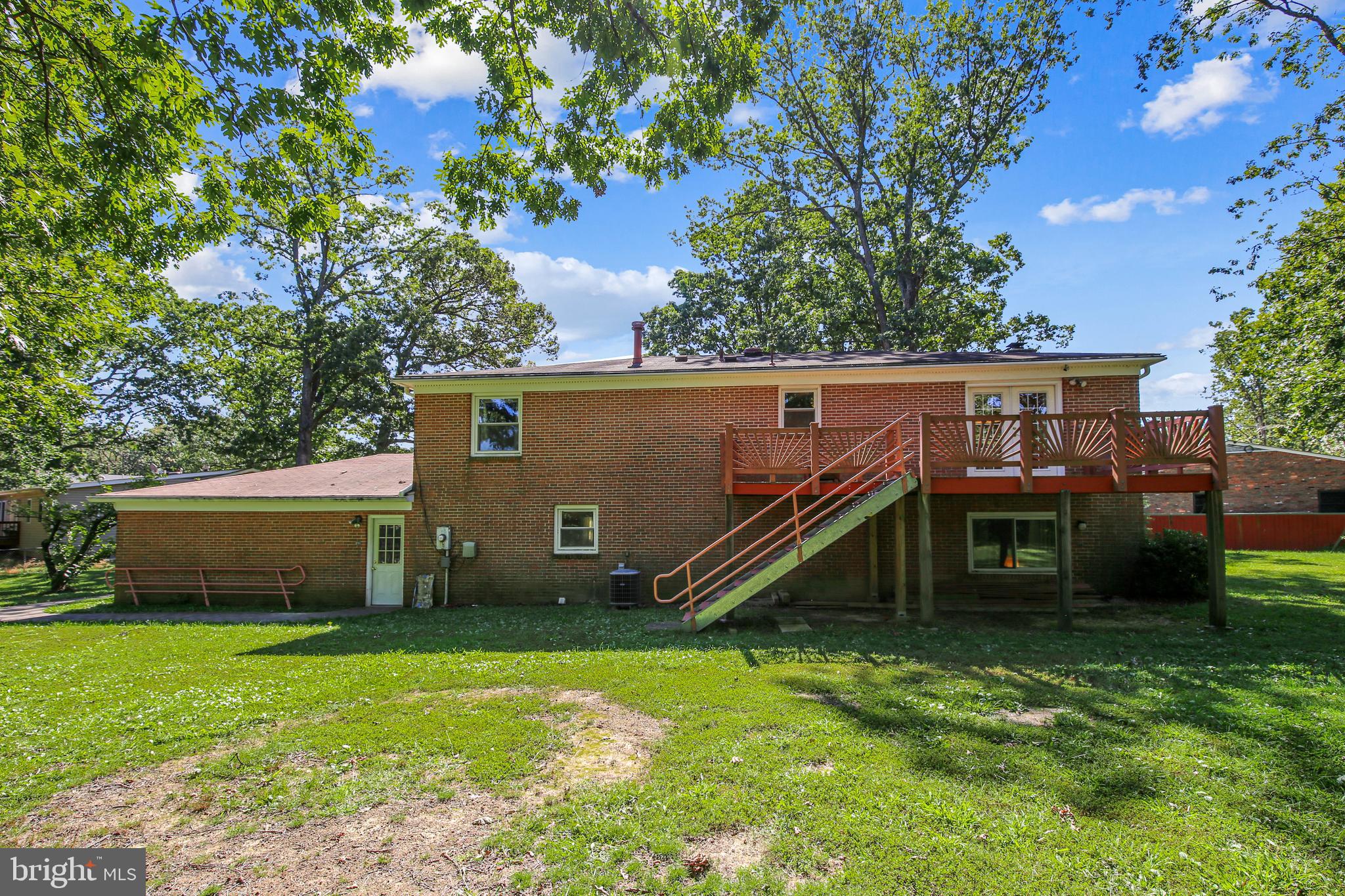 6012 Sumner Road Alexandria, VA 22310 - Photo 2 of 26