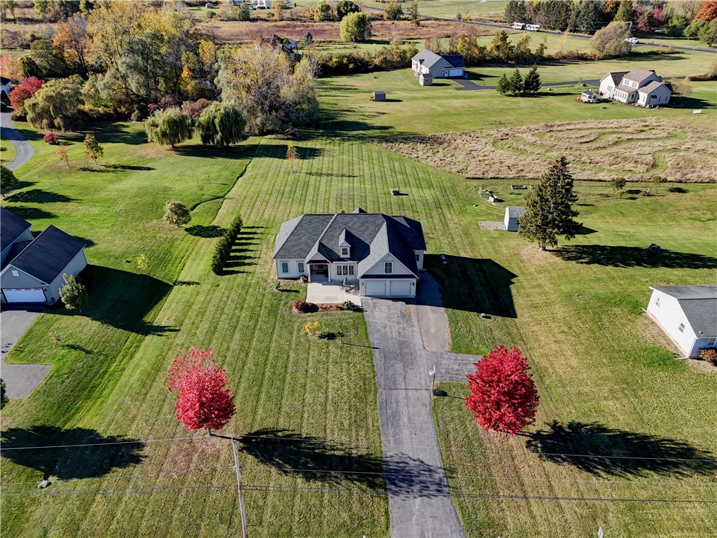 691 Telephone Road Henrietta, NY 14586 - Photo 4 of 41