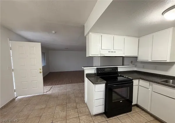 $1,375 | 4750 Thunderbolt Avenue, Unit 3, Las Vegas, NV 89115