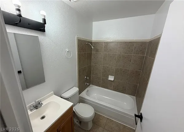 $1,375 | 4750 Thunderbolt Avenue, Unit 3, Las Vegas, NV 89115