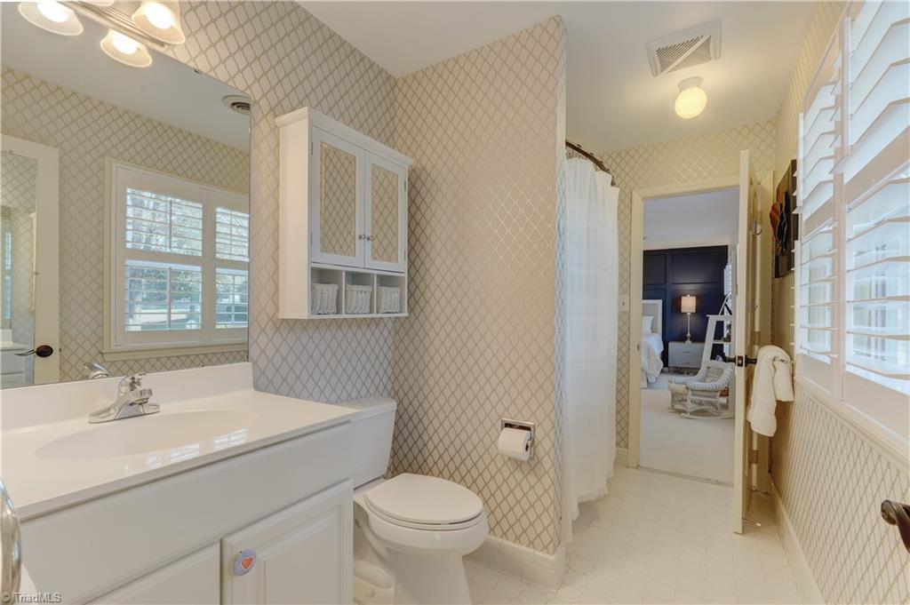 2900 St Regis Road Greensboro, NC 27408 - Photo 29 of 46