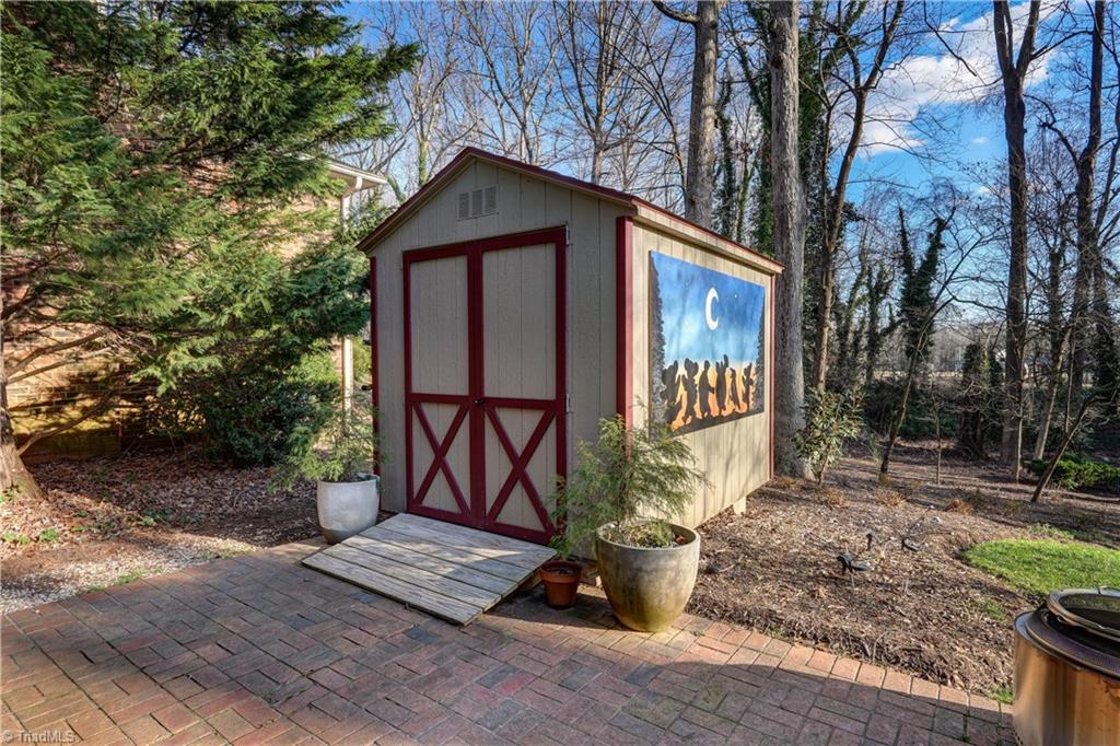 2900 St Regis Road Greensboro, NC 27408 - Photo 42 of 46