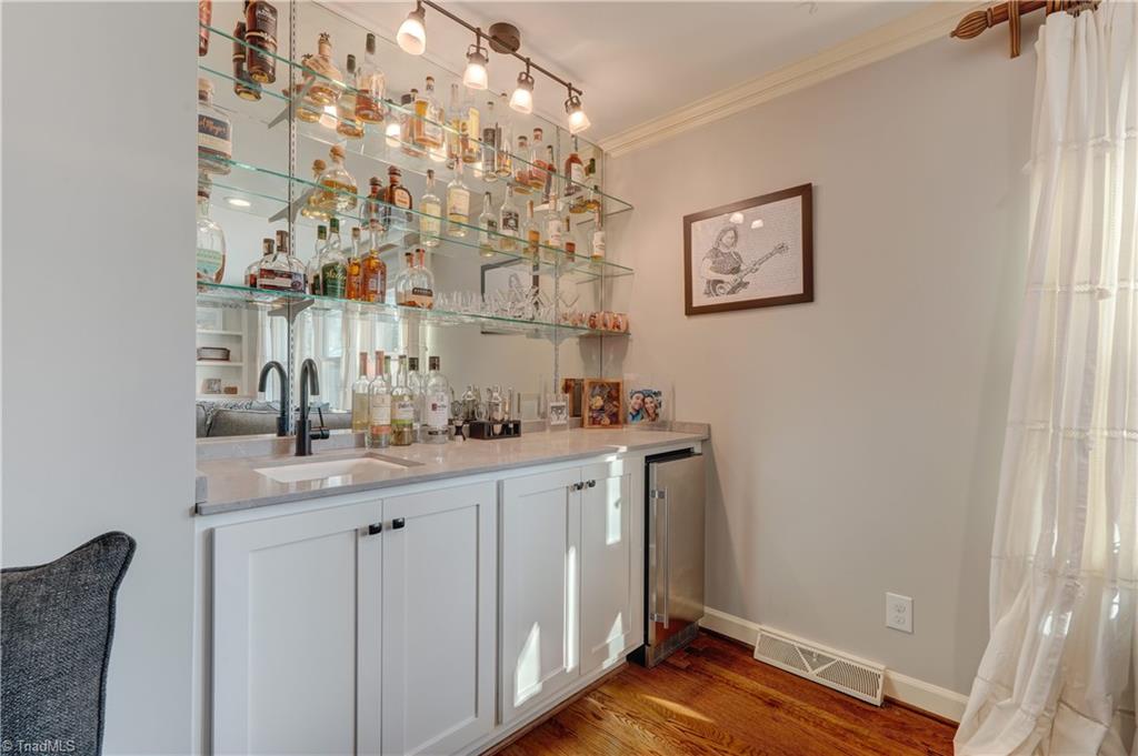 2900 St Regis Road Greensboro, NC 27408 - Photo 6 of 46