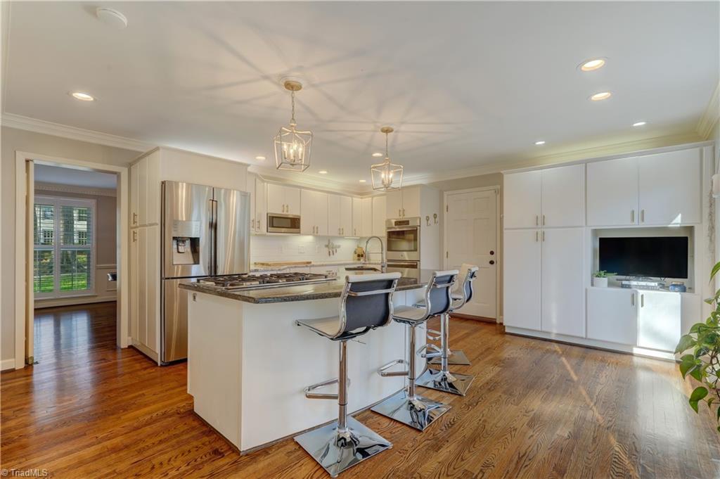 2900 St Regis Road Greensboro, NC 27408 - Photo 7 of 46