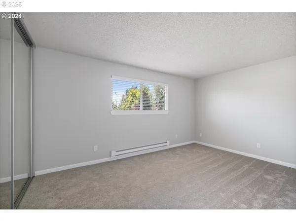 $179,950 | 2921 Northeast Rene Avenue, Unit 15B, Gresham, OR 97030