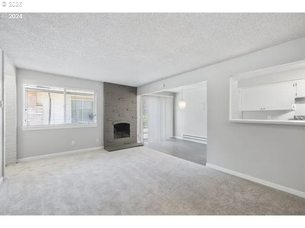 $179,950 | 2921 Northeast Rene Avenue, Unit 15B, Gresham, OR 97030